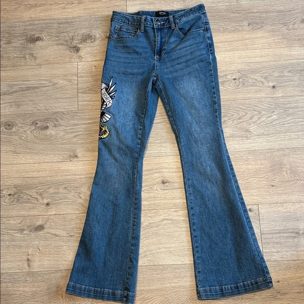 ED HARDY Vintage Y2K Flare Jeans  Embroidery Size 28 - Picture 2 of 14